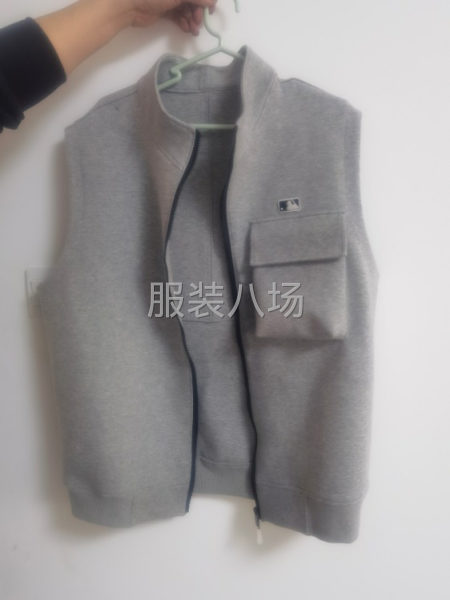 服裝自產(chǎn)自銷，來圖來樣加工定制，承接大小訂單-第1張圖片