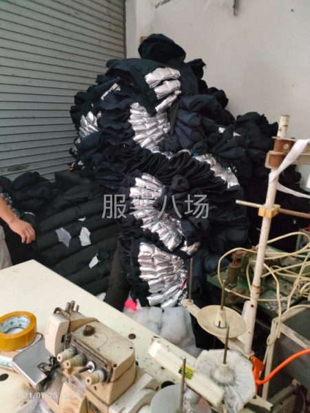 10年服装经验，欢迎各位老板前来洽谈-第1张图片