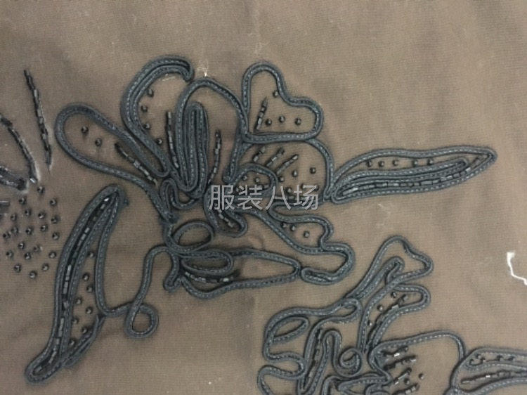 承接手工钉珠，手工绣花-第3张图片