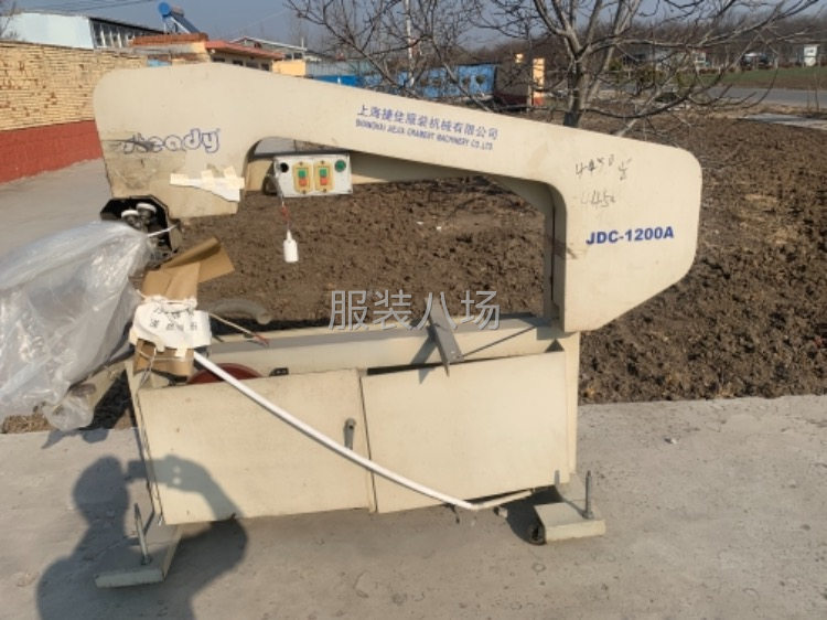 二手帶子據(jù)轉(zhuǎn)讓機1臺上海捷佳1200型 氣墊380V-第1張圖片