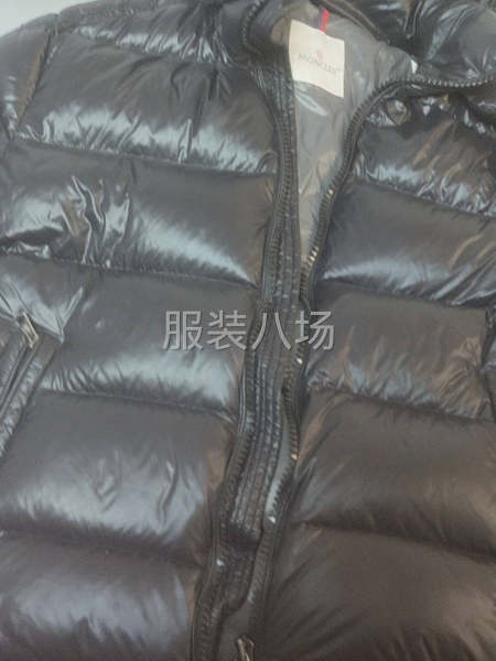本厂以梭子为注，专业羽绒服，茄克，呢大衣筹对-第1张图片