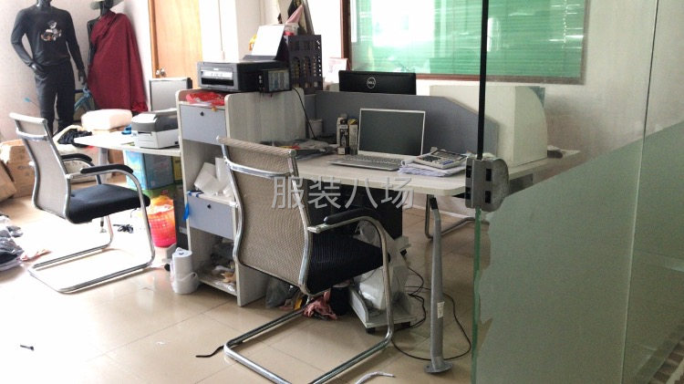 专业精品半精品女装男装-第7张图片