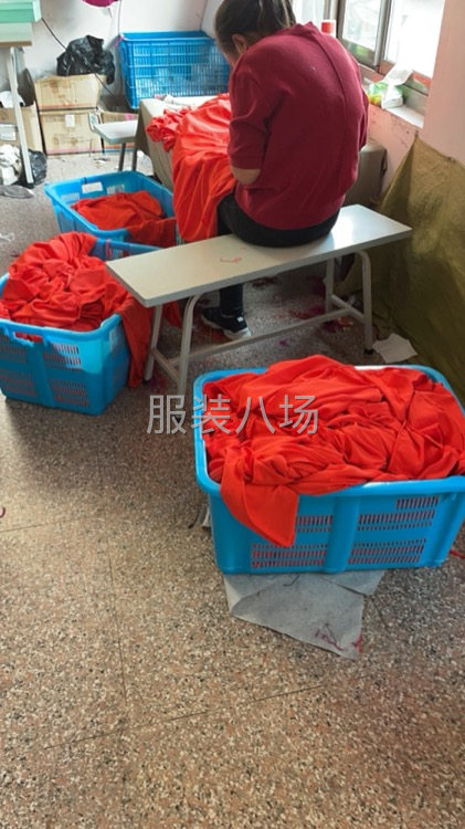 承接各种中高档女装加工-第1张图片