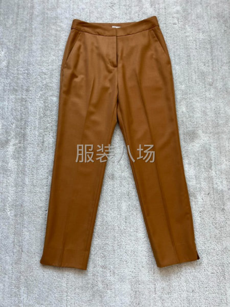 批发韩版休闲裤1万件-第1张图片