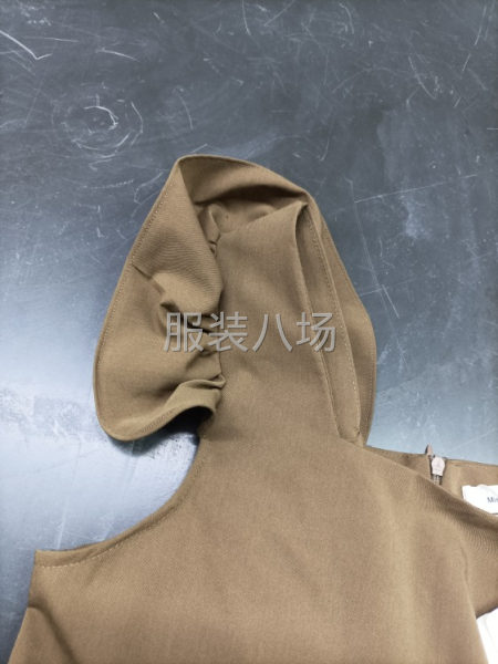 招两名整件车位做连体裤-第2张图片