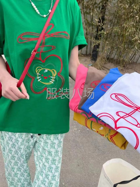 批發(fā)T恤2千件-第1張圖片