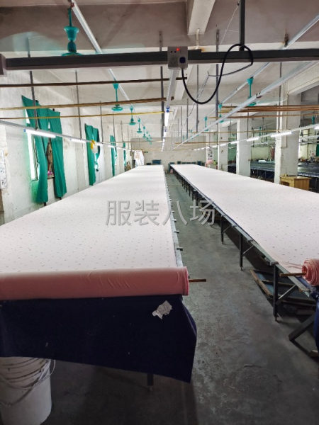 承接：服装印花，烫画，压胶，厚板立体，匹装印，数码印等等-第1张图片