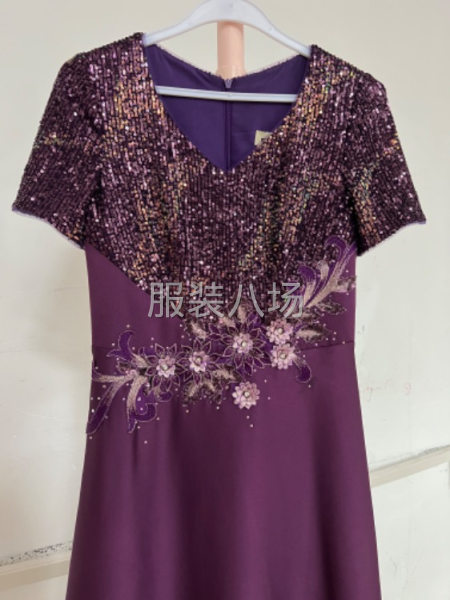 100件女装/连衣裙外发-第1张图片