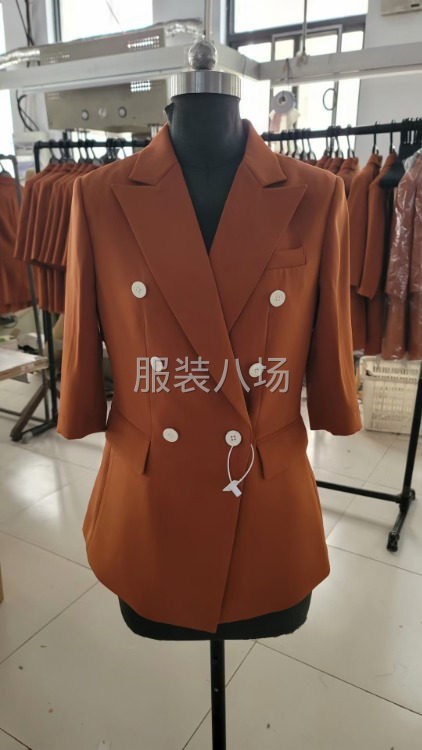 专业做女士西服套装加工，代加工，贴牌！-第2张图片