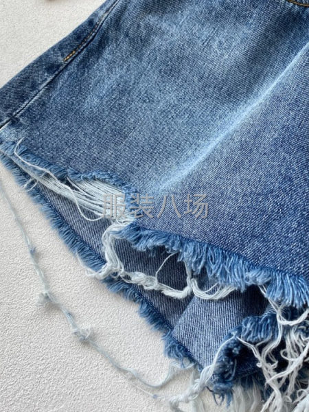 批发牛仔毛边短裤1万件-第7张图片