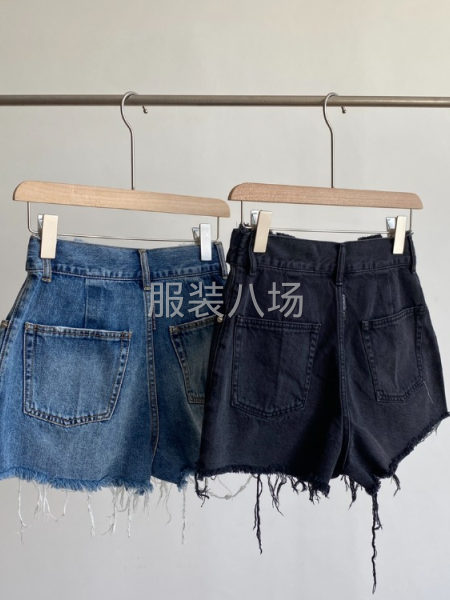 批发牛仔毛边短裤1万件-第3张图片