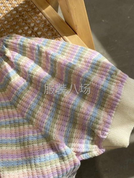 批发马卡龙短袖1万件-第9张图片