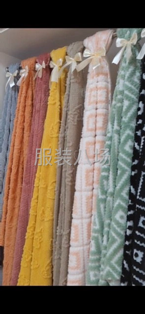 厂家直销绒类面料-第3张图片