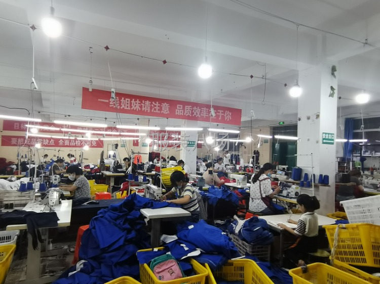 本厂专业做工装、连体服等-第1张图片