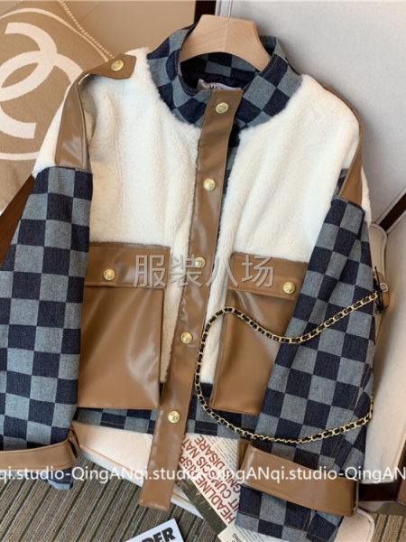 100件仿皮革/羽绒服/棉衣/牛仔/夹克风衣/Polo衫/女-第1张图片