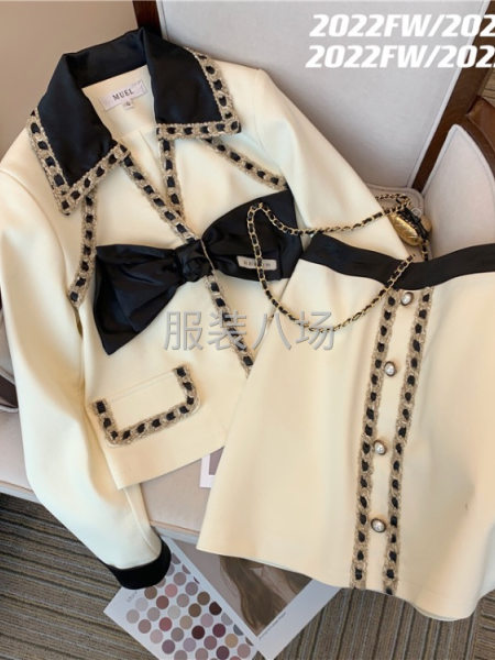 100件仿皮革/羽绒服/棉衣/牛仔/夹克风衣/Polo衫/女-第2张图片
