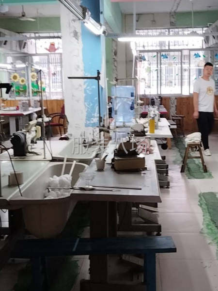 承接各类女装制版生产一条龙服务。质量意识强-第6张图片