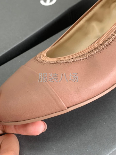 批发女士代步鞋1万件-第9张图片