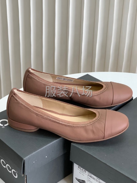 批发女士代步鞋1万件-第3张图片