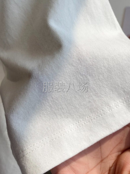 批发涂鸦印花T恤1万件-第4张图片