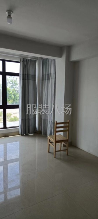 三間住房出租設備齊全，衛生間，熱水器，空調樣樣都有-第2張圖片