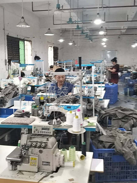 本厂货源充足，以梭织上衣为主，每款3000——10000件-第1张图片