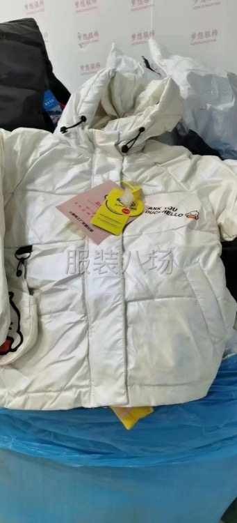 童装羽绒服棉服-第1张图片