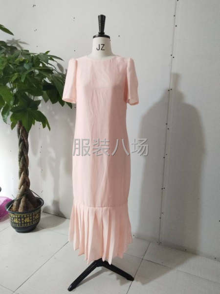 长期承接半精品和精品服装，定制单，职业女装-第1张图片