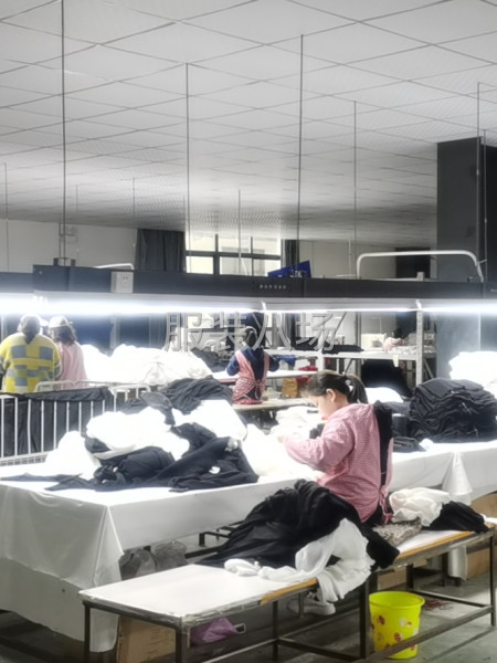 本厂主要做 冲锋衣 棉衣 羽绒服 时尚女装 类型-第8张图片