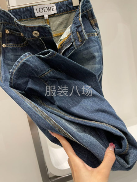 批发女士牛仔裤1万件-第8张图片