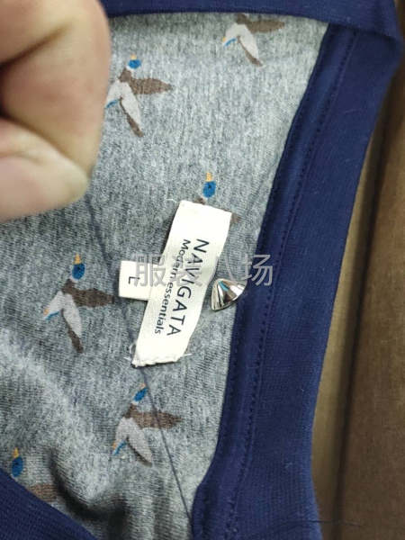 晨言服装-第1张图片