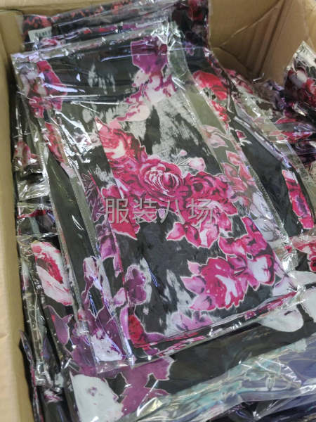 專業回收庫存布料，服裝，時裝-第5張圖片