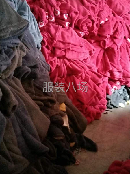 招縫紉工，拷邊工，做睡衣，量大常年不還款，工資計(jì)件，月結(jié)-第2張圖片