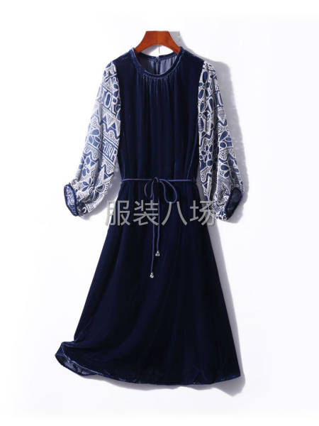 求購真絲庫存尾貨 羊絨衫 羊絨雙面尼 高品質羽絨服-第4張圖片