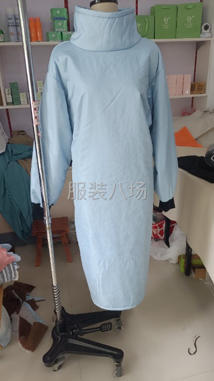 1千件挡风衣 外发-第1张图片