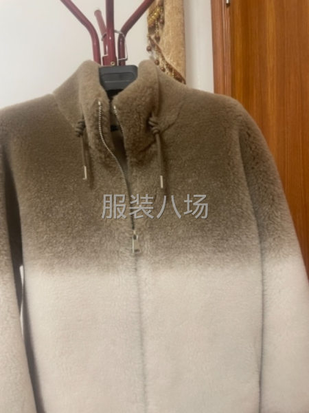 承接代加工各种皮草饰品和颗粒皮毛一体服饰-第1张图片