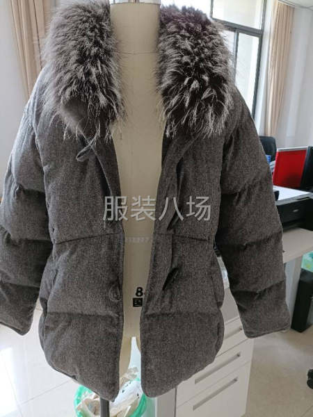 招服装车位整件-第2张图片