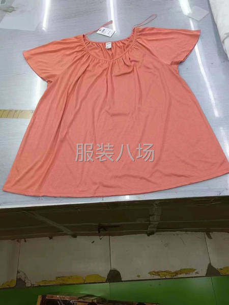 批发T恤7千件-第1张图片