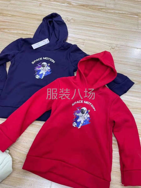 批发卫衣2800件-第4张图片