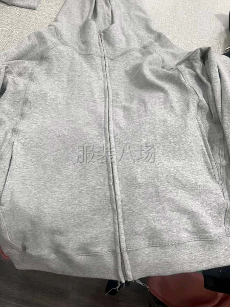 1200件女装外发-第3张图片