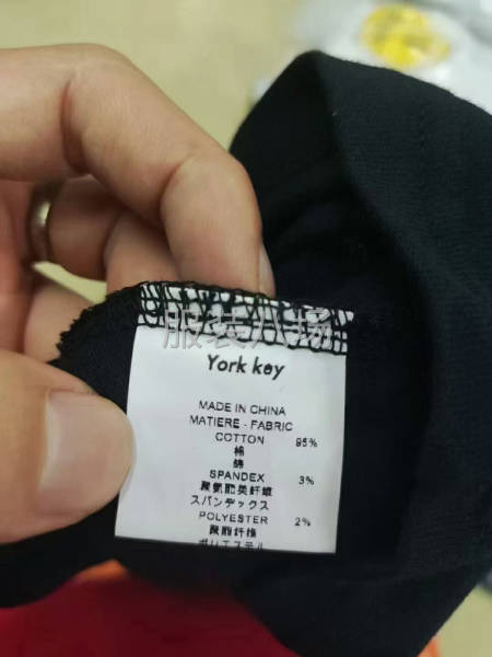 批发T恤2.5万件-第3张图片