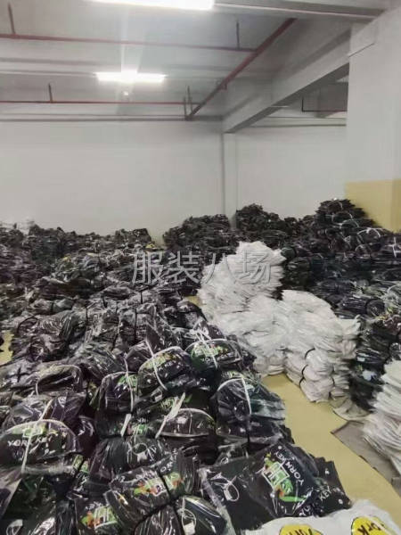 批发T恤2.5万件-第7张图片
