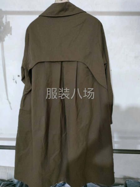 200件女装/女式单层风衣外发-第2张图片