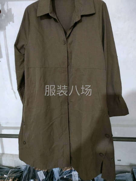 200件女装/女式单层风衣外发-第1张图片