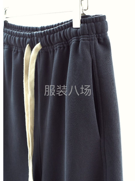 找卫裤车位 一 精品-第1张图片