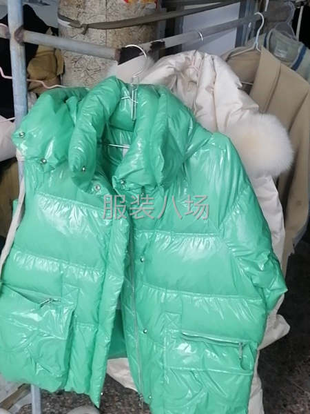 大量风衣，小香风，羽绒服上线，挣钱的看过来-第1张图片