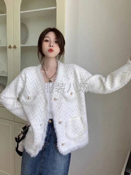 女装水貂流苏毛衣外套-第1张图片