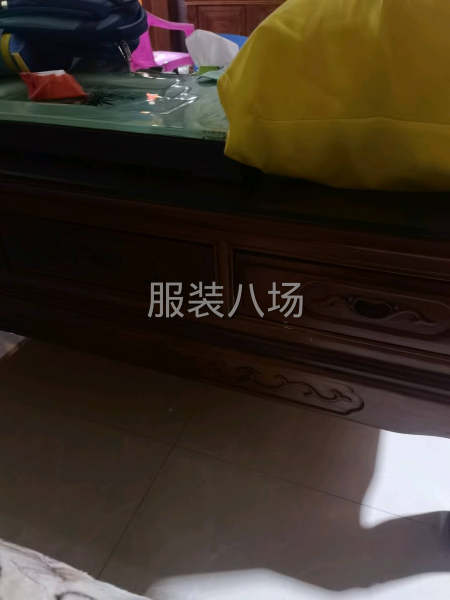 2千件女装外发-第1张图片
