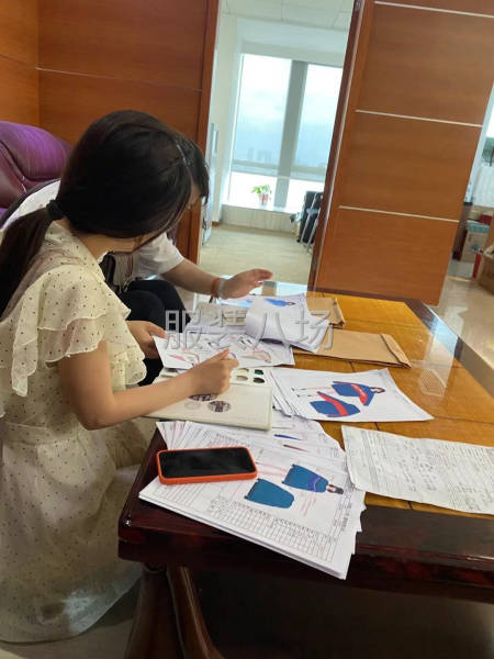 广州衣拾贰服装设计公司-第3张图片