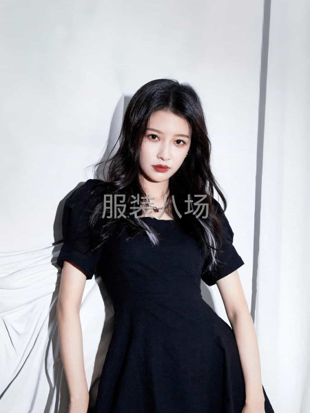 元亨服装厂有10多年服装生产经验，常年做梭织女装-第1张图片